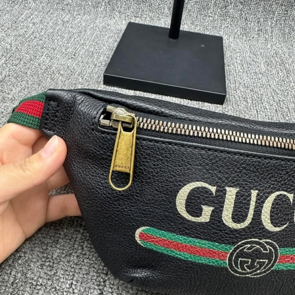 Authentic Gucci Logo Belt Small Black Belt Bag 399-121224 - Picture 4 of 11